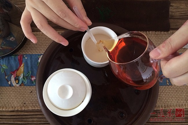 黑茶和牛奶能一起泡嗎 簡述黑茶的調飲